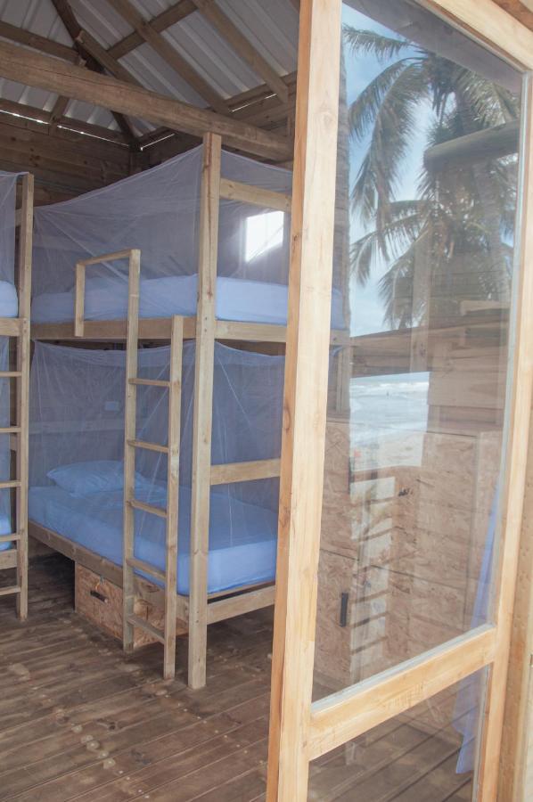 Mendihuaca Surf Camp Hostel Guachaca Екстериор снимка